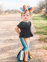 Load image into Gallery viewer, On the Border Serape