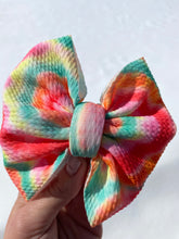 Load image into Gallery viewer, Spring Tie Dye bows
