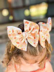 Retro Tan Floral Bows • Spring