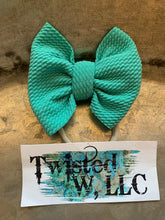 Load image into Gallery viewer, Turquoise bows
