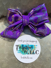 Load image into Gallery viewer, Purple Leopard Swim Bows
