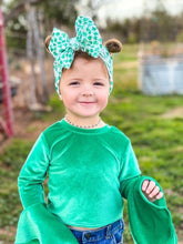 Load image into Gallery viewer, Lucky Shamrock bows • St. Patricks Day
