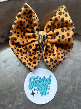 Load image into Gallery viewer, Cheetah Spot Bows • Velvet
