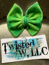 Load image into Gallery viewer, Grinch Fur Velvet • Christmas Bows
