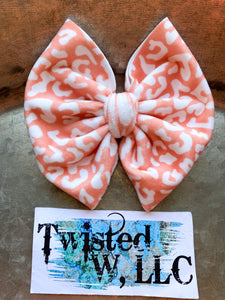 Dusty Pink Leopard Velvet Bow