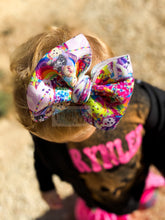 Load image into Gallery viewer, 90&#39;s Baby • Lisa Frank • Puff bow
